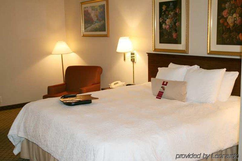 Hampton Inn West Columbus Szoba fotó